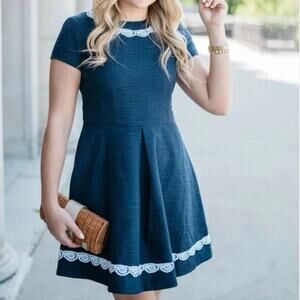 Sail to Sable Short Sleeve Navy Mini Dress White Embroidered Scoop Neck Hem Sz 2